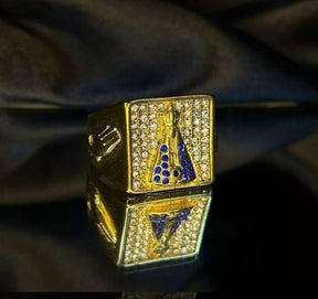 Anel Masculino Dourado Aparecida Com Strass Azul no Meio